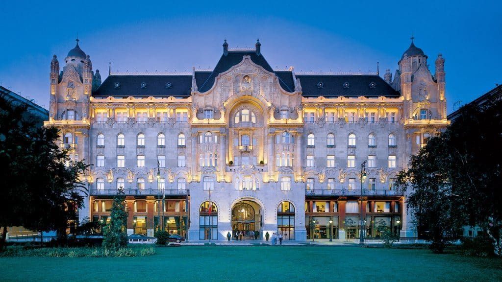 Hotels filming location in Hungary, photo 5