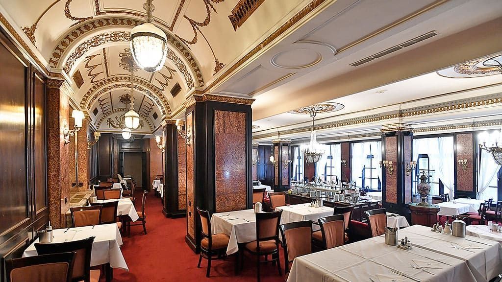 Hotels filming location in Hungary, photo 10