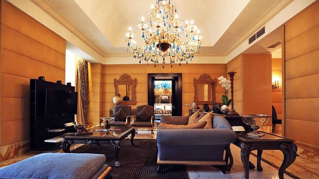 Hotels filming location in Hungary, photo 11