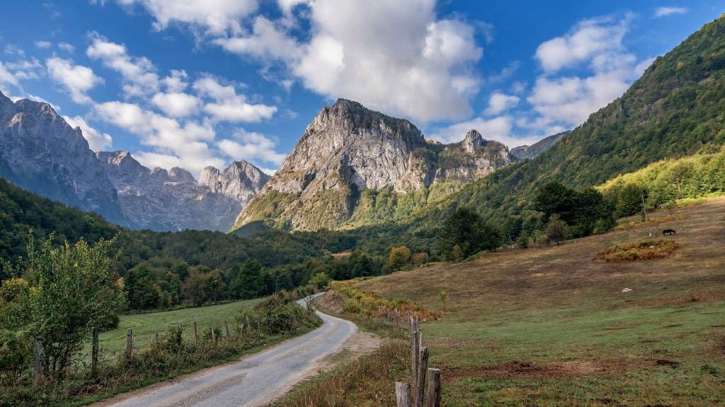 Roads filming location in Montenegro, photo 12
