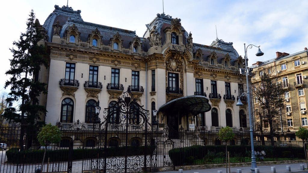 Castles filming location in Romania, photo 6