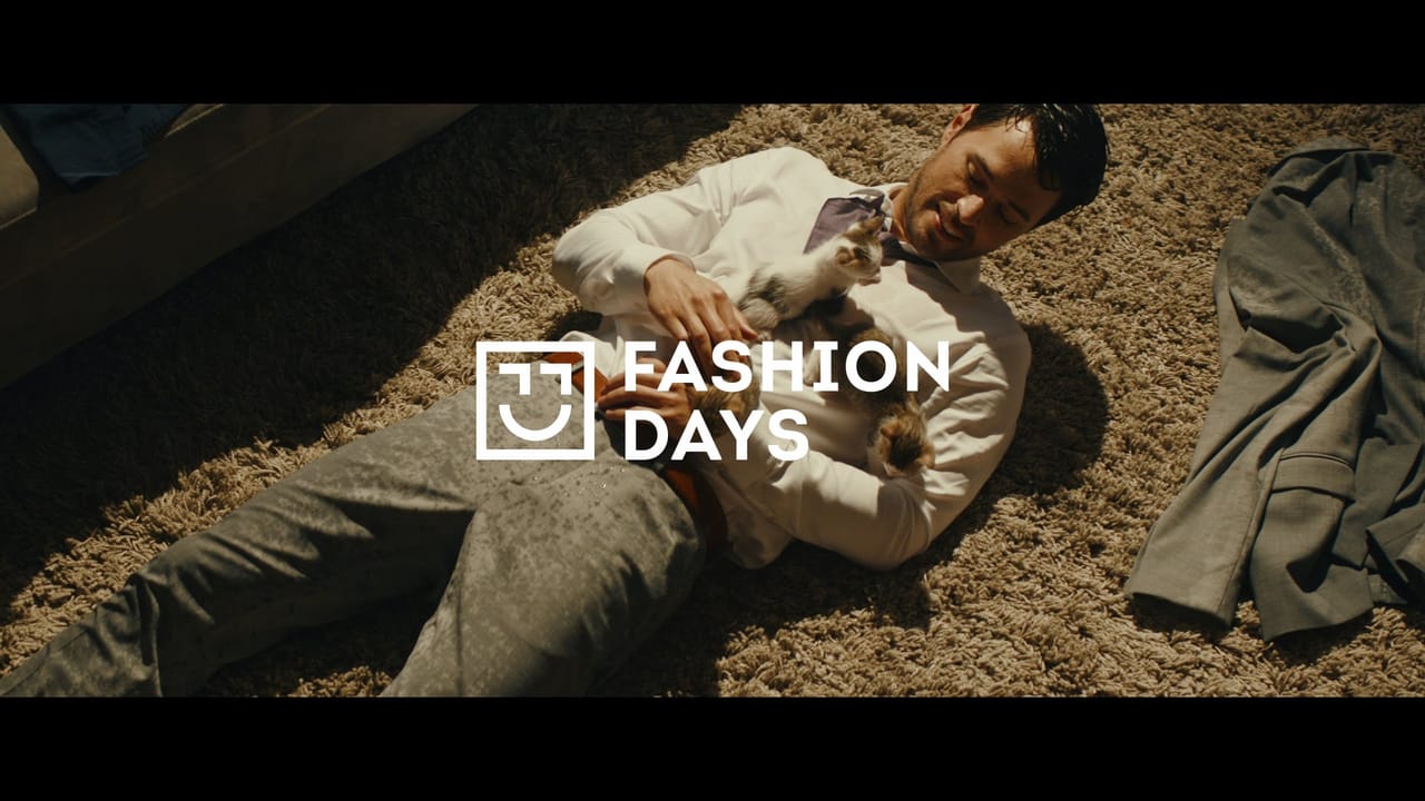 Fashion Days - Totul despre bun gust. Si bun simt. · Fashion Days - Totul despre bun gust. Si bun simt.
